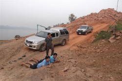 smugglers apprehended